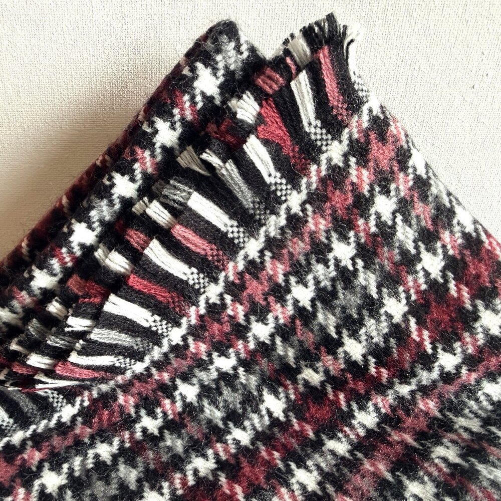 Cleo Houndstooth Check Acrylic Scarf Wrap
